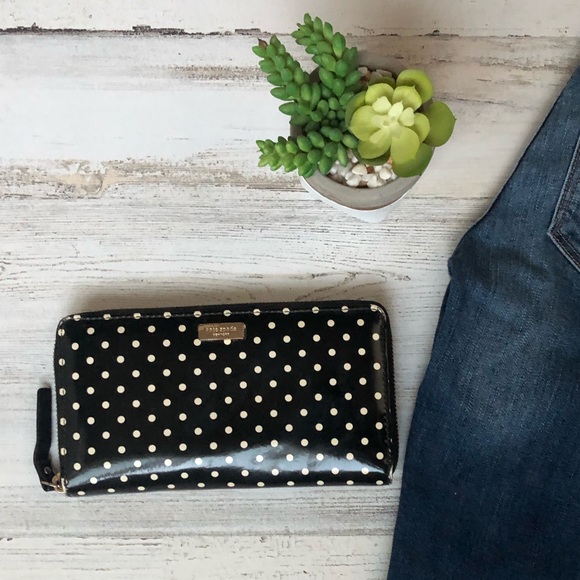kate spade Handbags - Kate Spade zip up wallet money purse polka dot